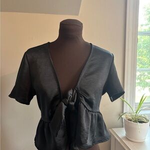 KENDALL + KYLIE Women's Black Crop-top